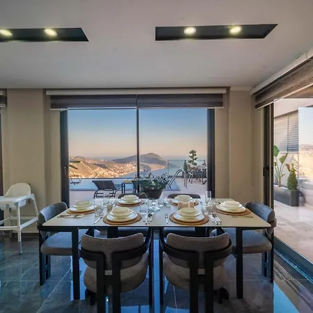 Eco Big Eyes Villa